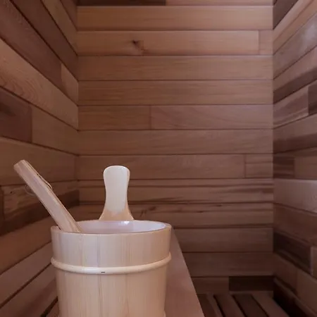 Peace And Σαλέ *